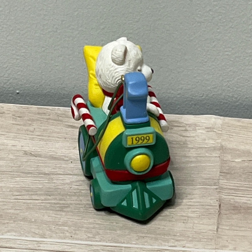 Hallmark 1999 Baby's 1st Christmas Peppermint Express Ornament Bear Train - Picture 6 of 8